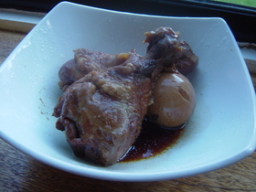 簡単美味！お酢で作る手羽元煮