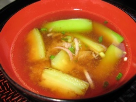 夏の味覚☆ヘチマの味噌汁