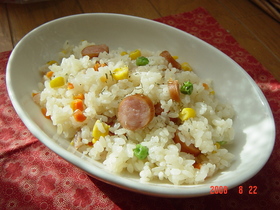 レンジで簡単☆残りごはんでピラフ