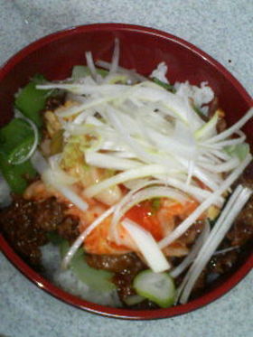 牛肉キムチ丼