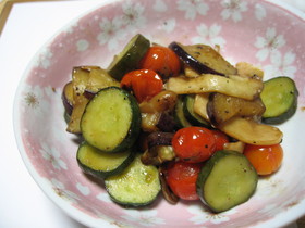 夏野菜＆きのこのビネガーソテー