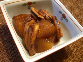 お袋の味★イカ大根。