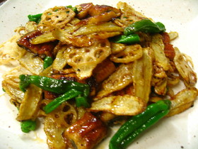 鰻の蒲焼と野菜揚げの甘辛いため