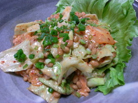 レタス入り♪納豆キムチサラダ