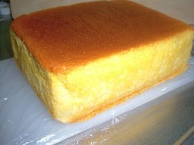 卵の香りが好評!特製カステラ