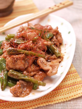 豚肉とししとうのオイスターごま酢炒め