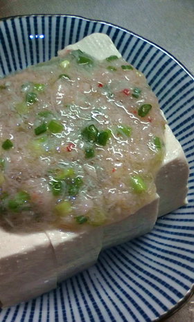 簡単！カニ缶で豆腐のあんかけ