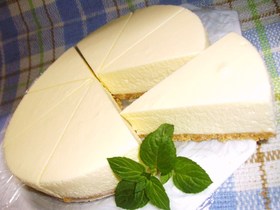 **プレーンレアチーズケーキ**
