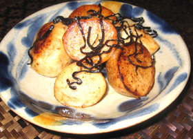 里芋のバター醤油☆レンジでチン＆パッ炒め