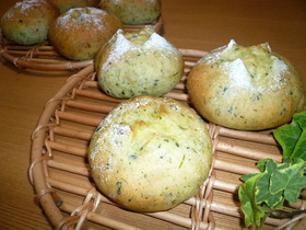 ＨＢでほうれん草チーズパン