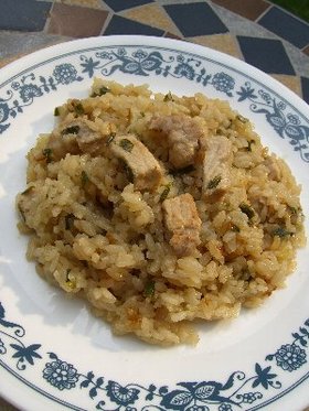 炊飯器deお肉やわらか中華風ピラフ♪