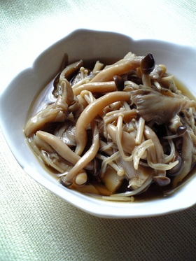 簡単！“きのこ”のたっぷり煮（保存可）