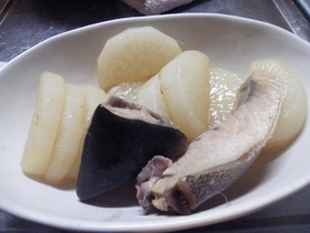 塩味のぶり大根