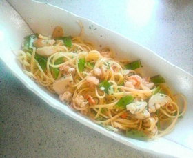 海老と帆立とさやえんどうのオイルパスタ