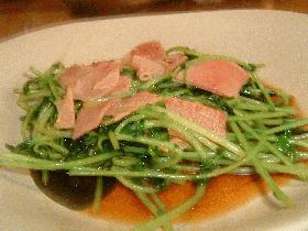 豆苗（とうみょう）とベーコン炒め