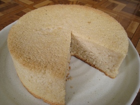 ●素朴な味わい 卵白のシフォンケーキ●