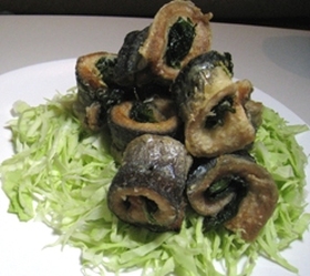簡単！秋刀魚と大葉をグルグル揚げるだけ♪