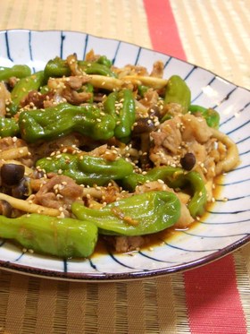 ししとうとキノコのガツン系炒め物♡