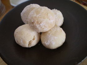 ほろほろさっくり。スノーボール