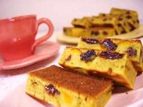 しっとり●かぼちゃとレーズンのケーキ●