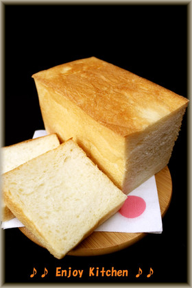 リッチな生クリーム食パン