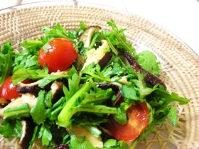 春菊と椎茸のサラダゆずこしょう風味