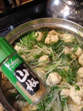 超絶品☆粉山椒入り！鶏団子鍋☆