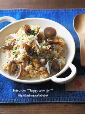 炊飯器で簡単！あさりの洋風炊き込みご飯♪