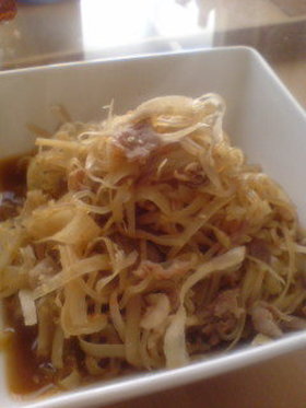 これぞ副菜の王道☆ごぼうと白滝の甘辛煮