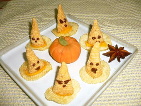 ハロウィンで、簡単！ 帽子のオバケ