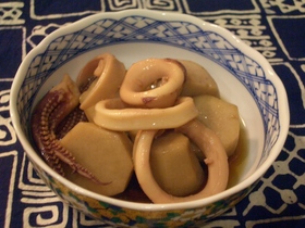 里芋といかの煮物