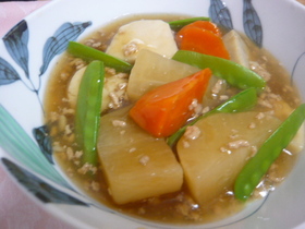 根菜満載♪里芋・大根・人参の挽肉あんかけ