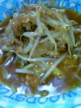 ＊豚肉ともやしの梅煮＊