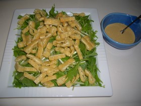 【超簡単！】水菜と油揚げのポンマヨサラダ