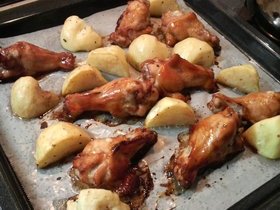 簡単☆鶏手羽元とじゃがいものオーブン焼き