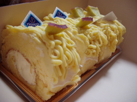 さつまいものモンブランロールケーキ