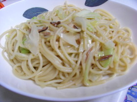 お手軽！簡単！イカの塩辛パスタ