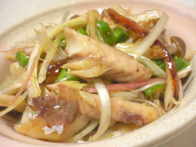 鯵の開きリメイク*･☆柚子胡椒ポンサラダ