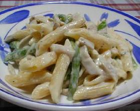 ブルーチーズソースのペンネ・エリンギ＆アスパラ__Penne with Blue Cheese Sauce, with Eringi & Asparagus