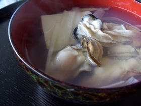 牡蠣のお吸い物