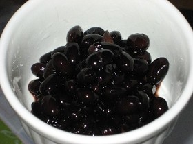 甘さ控えめ☆ふっくらツヤツヤ黒豆　