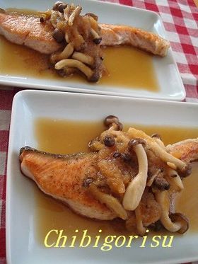 鮭のソテー✿きのこと玉ねぎソース