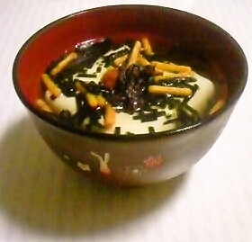 夜食やダイエットにヘルシー豆腐お茶漬け