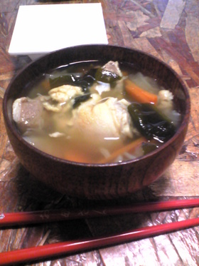 テビチの根菜汁