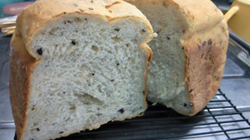 もちもちっ！雑穀入り米粉パン