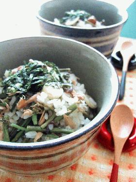 ツナと山菜の炊き込みご飯。