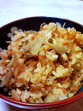 ちりめん山椒とごぼうの炊き込みご飯