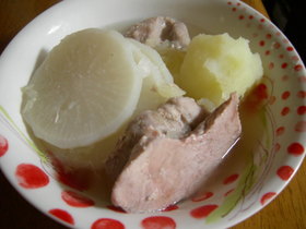 塩だけ！ブタ大根いも煮込み