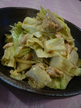 ✿キャベツと鮭のカレーマヨホットサラダ✿