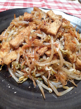 もやし・油揚げ・桜えびのちゃちゃっと炒め